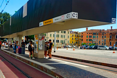 transfers to and from Piazzale Roma 